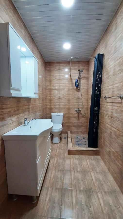 Victoria Guesthouse Koetaisi Buitenkant foto