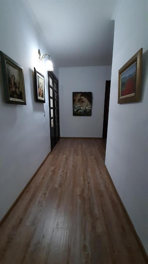 Victoria Guesthouse Koetaisi Buitenkant foto